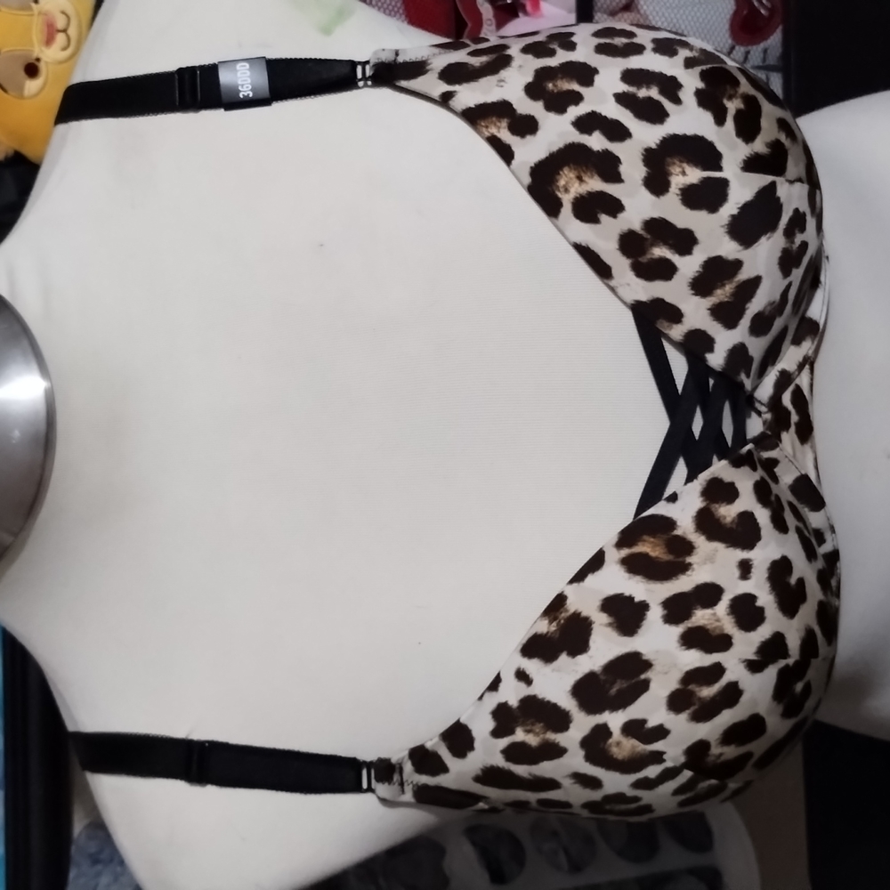 36DDD Torrid Leopard Print 360° Bra